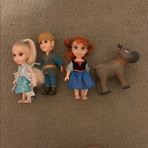Frozen Character Doll Set - Elsa, Anna, Kristoff, and Sven (pre-owned)